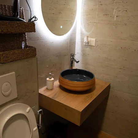 Sunrise - With Old Bridge View Διαμέρισμα *