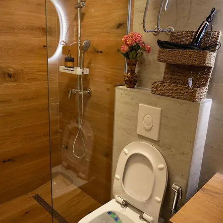 Διαμέρισμα Sunrise - With Old Bridge View *